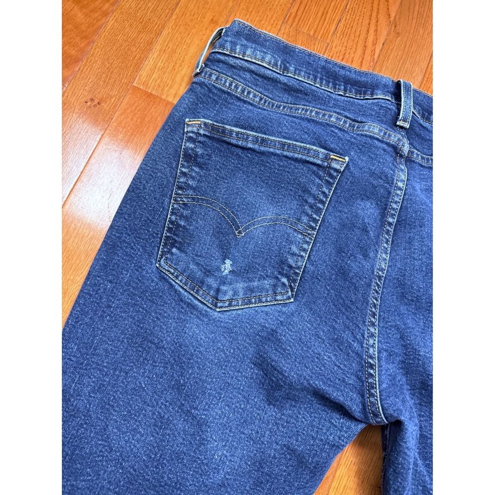 Levis 514 Straight Fit Jeans Mens 36x30 Medium Wash Blue Denim 00514-1203 - Picture 5 of 7